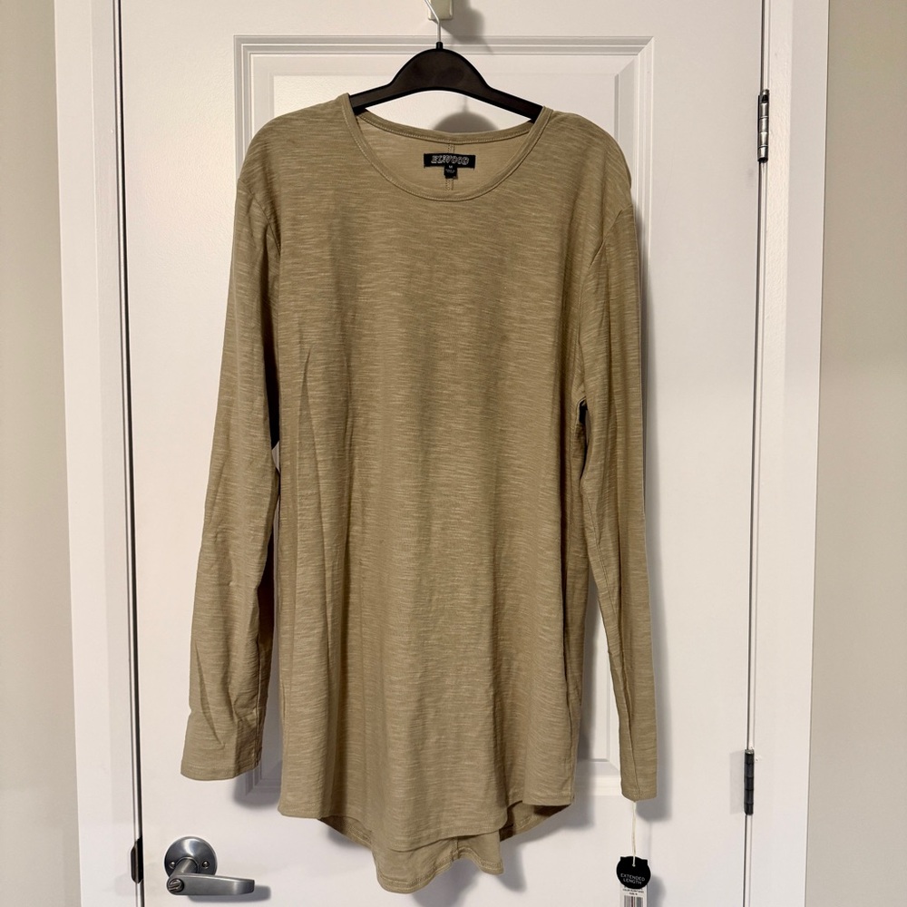Elwood Curved Hem Long Sleeve
